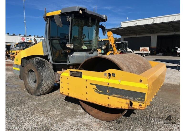caption 2014 DYNAPAC CA4600D SMOOTH DRUM ROLLER U4635