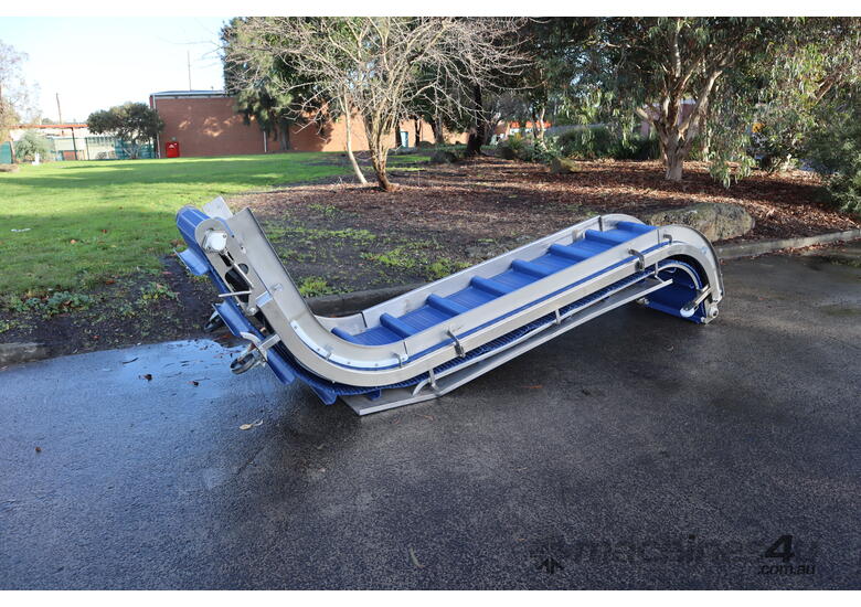caption Stainless Steel Scoop Bucket Elevator Conveyor - 3m High - ProAli