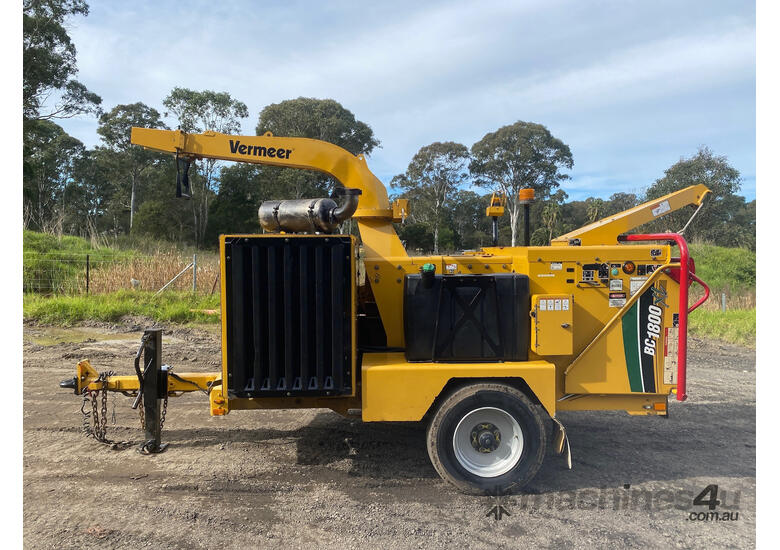 caption Vermeer BC1800 Wood Chipper Forestry Equipment