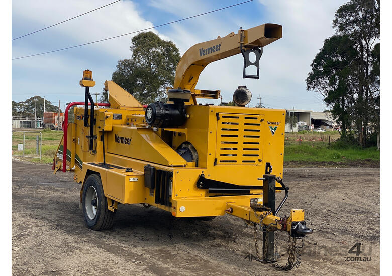 caption Vermeer BC1800 Wood Chipper Forestry Equipment