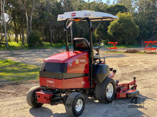 caption Toro GroundsMaster 3280 D Front Deck Lawn Equipment