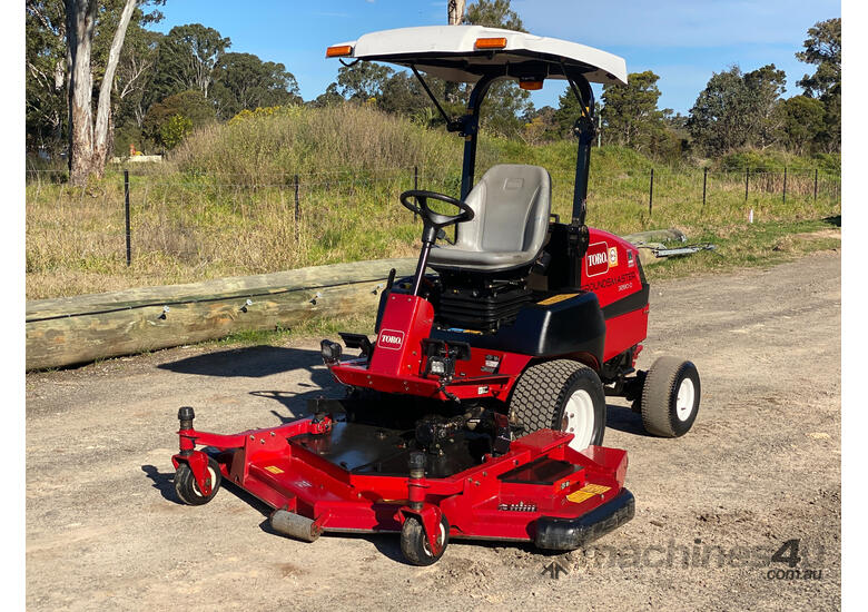 caption Toro GroundsMaster 3280 D Front Deck Lawn Equipment