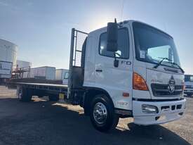 2010 Hino FD Table Top - picture0' - Click to enlarge