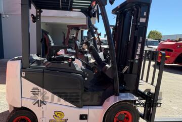 Lift Equipt - BOBCAT 2.5T ELECTRIC FORKLIFT