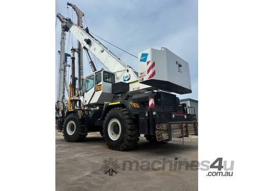 caption Rough Terrain Grove RT600E