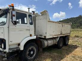 VOLVO F717  TIPPER - picture0' - Click to enlarge