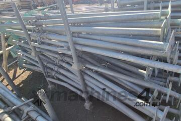 2.59m - 3.95m Builder's Load Bearing Acrow Props (Green) - only 12 left