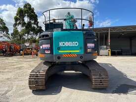 2019 Kobelco SK235SR-2  - picture2' - Click to enlarge