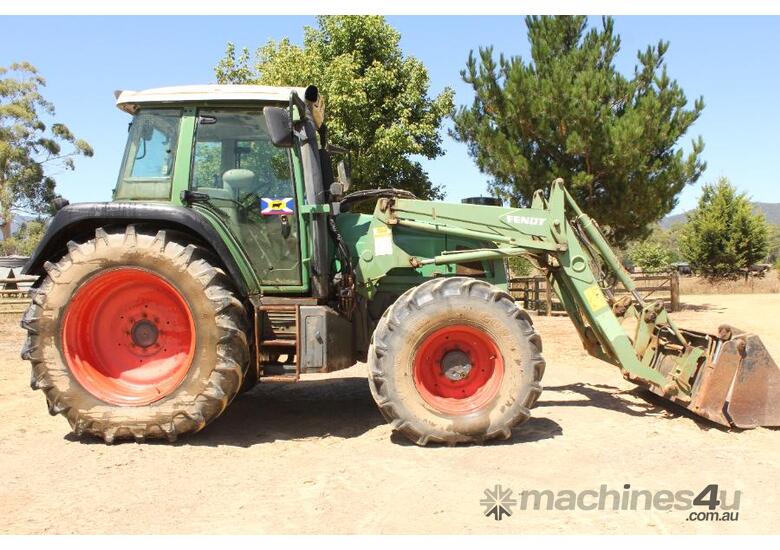 caption 2000 Fendt Vario 411 Tractor