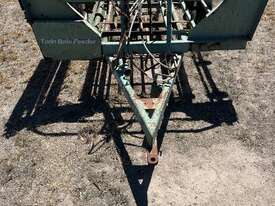 Twin Bale Feeder - picture1' - Click to enlarge