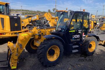 Dry   JCB 532-70 Telehandler