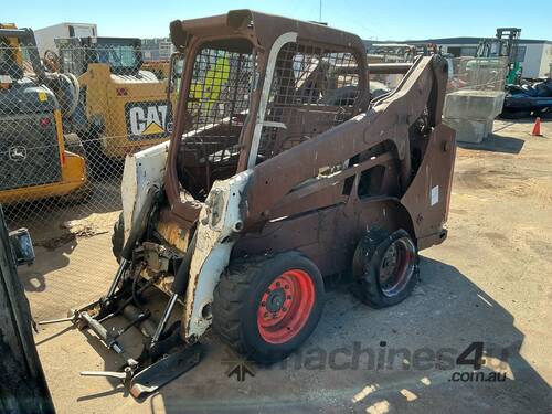 caption 2014 Bobcat S590 Wheeled Skid Steer