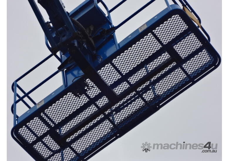 caption 2009 Genie S85 Straight Boom (with/without 10 Year Test)