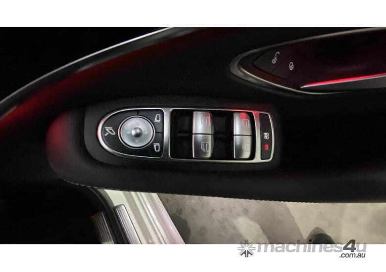 caption 2015 Mercedes-Benz S-Class S400 Hybrid Sedan Electric/Petrol (Auto)