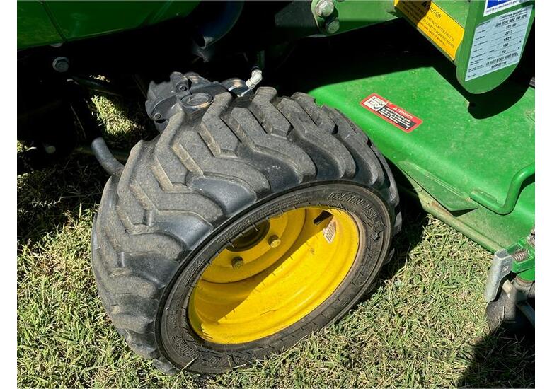 caption RW LOT 224 - 2017 JOHN DEERE 1025R TRACTOR