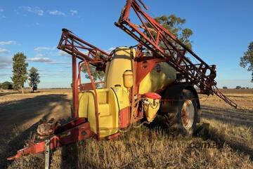 Hardi Trailing Boomspray