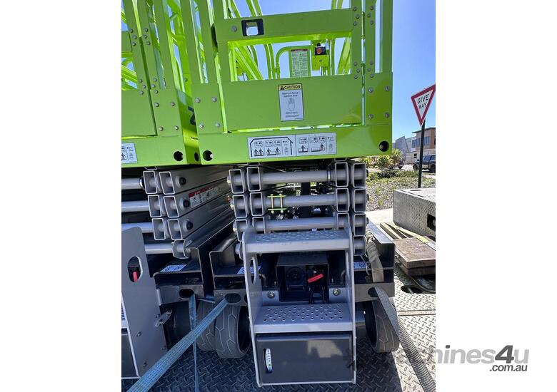 caption 2025 ZOOMLION ZS0607ACW-LI SCISSOR LIFT