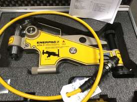 Enerpac ATM-9 Flange Alignment Tool in Protective Carry Case - picture1' - Click to enlarge