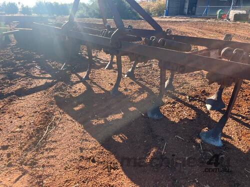 caption Scarifier