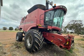 Case IH 2012   7230 Header