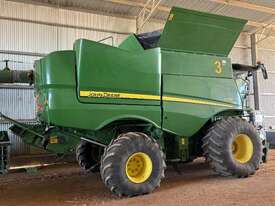 John Deere S790 Combine Harvester - picture0' - Click to enlarge