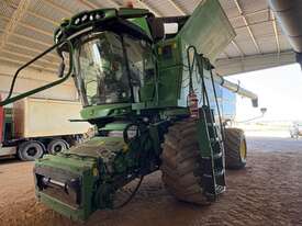 John Deere S790 Combine Harvester - picture1' - Click to enlarge
