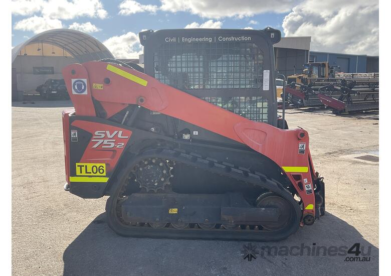 caption 2020 Kubota SVL75-2CW Tracked Skid Steer Loader