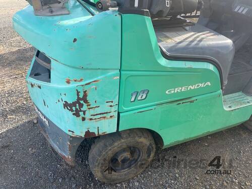 caption 2007 Mitsubishi FG18 ZNT Counter Balance Forklift