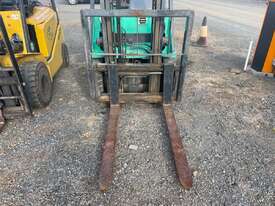 2007 Mitsubishi FG18 ZNT Counter Balance Forklift - picture0' - Click to enlarge