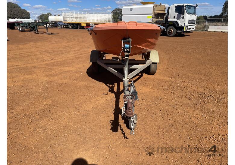 2016 Home Made Boat Trailer with Boat .