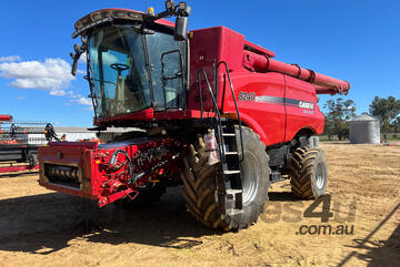 CASE IH 8240 Header(Combine) Harvester/Header