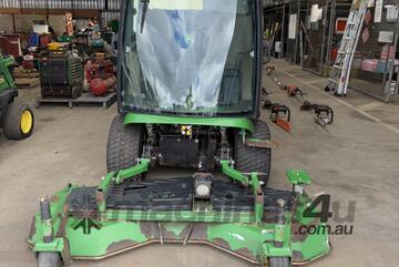 John Deere 1585 TerrainCut Front Mower