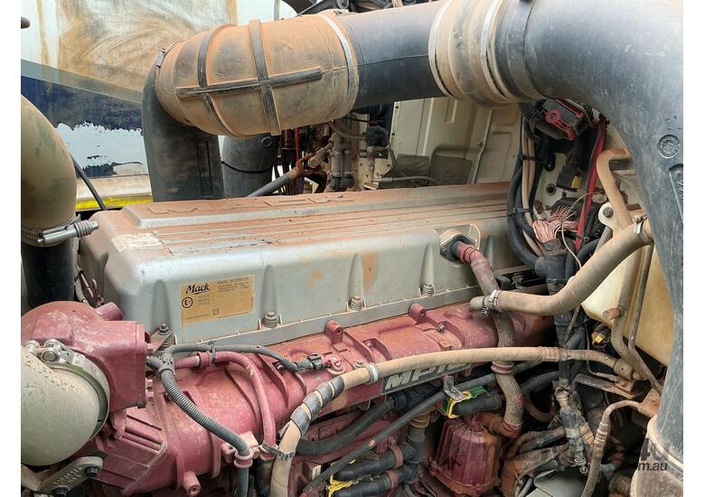 2021 Mack Superliner 6x4 Sleeper Cab Prime Mover