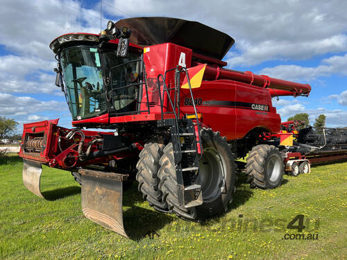 CASE IH 8240 Header(Combine) Harvester/Header