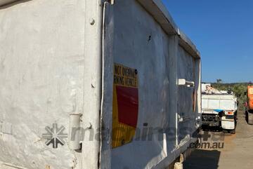 Mack 1994   CHR Tipper Body