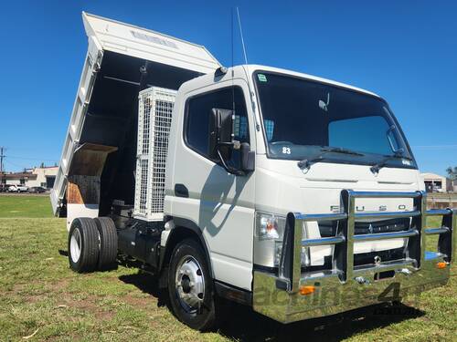Mitsubishi Fuso Canter 815 4x2 Single Cab Tipper Truck.  Ex Council