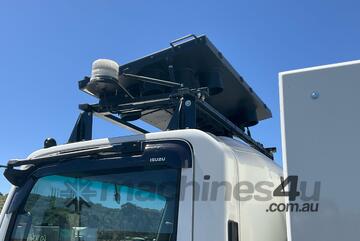 2022 Isuzu NNR 45-150 Table Top Beaver Tail