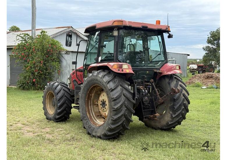 2009 CASE IH JXU 105 TRACTOR