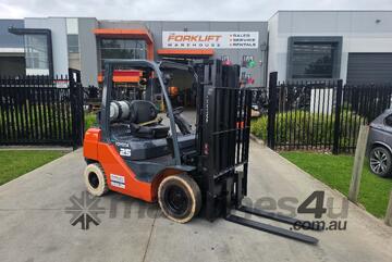 Toyota 2.5T Forklift Container Mast Low Hours(Unit#:AU451)