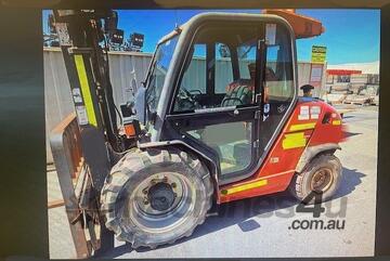 2015 Manitou MH25 - 4T 4WD Diesel Buggie Forklift