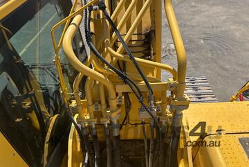 Komatsu PC300LC-8 Excavator (Steel Tracked)