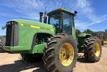 John Deere   9300 4WD Tractor
