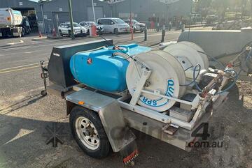 Quik Corp UT2000 400lt Spray