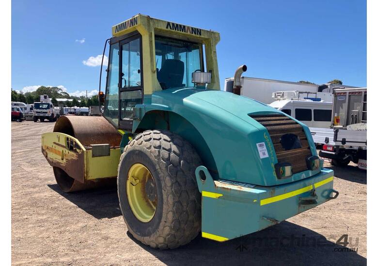 2011 Ammann ASC130D Smooth Drum Roller