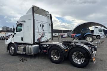 2021 Freightliner Cascadia Prime Mover