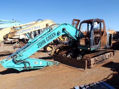 Kobelco SK135SR-2 Excavator Dismantling