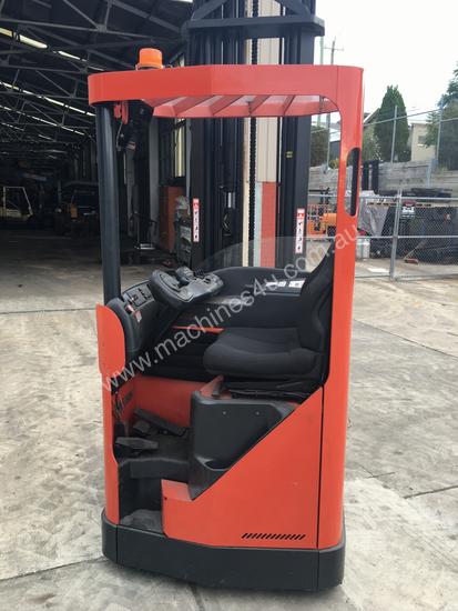caption Used electric Toyota High Reach