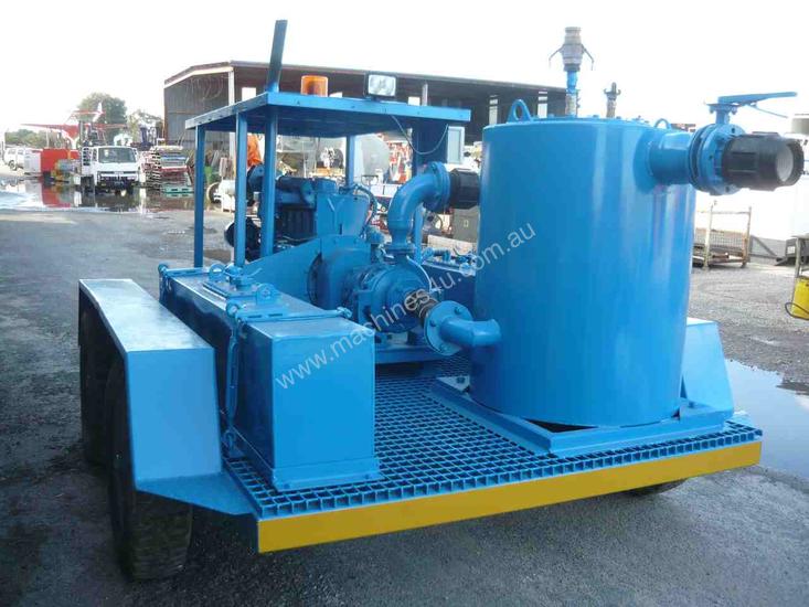 caption DEUTZ / CHESTERTON TRAILER MOUNTED DEWATERING PUMP