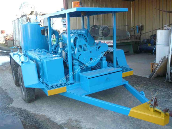 caption DEUTZ / CHESTERTON TRAILER MOUNTED DEWATERING PUMP