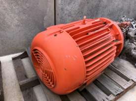 75 kw 100 hp 2 pole 415 v Pope AC Electric Motor - picture0' - Click to enlarge